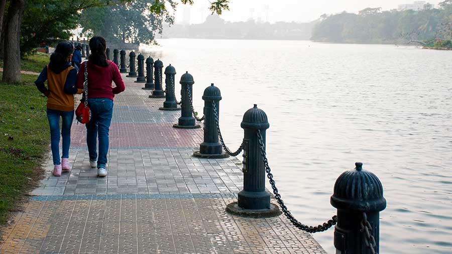 Rabindra Sarobar serves as an oasis in a polluted surrounding for nature lovers