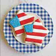 @glorioustreats: Colouring on paper is fine, but what about cookies? Yes, that’s what @glorioustreats is about. Along with putting up scrumptious other desserts on their page they even bake and colour cookies to celebrate different occasions. For example, for the Fourth of July, they made cookies with the flag of USA painted on them. The process too looked so satisfying. We love how carefully they filled in each of the colours using a thin cream pipe!