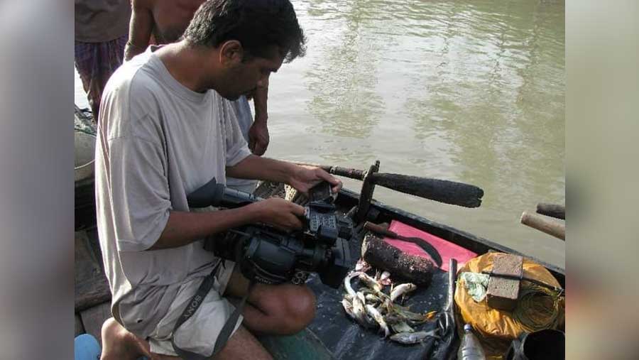 Lahiri began his career as a scriptwriter and documentary filmmaker