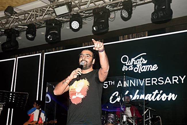 Whats In D Name’s resident DJ Abhishek Khuntia kept the crowd charged up with his playlist, while Rohan Arora took on the mantle of an emcee and introduced the star performer of the night.