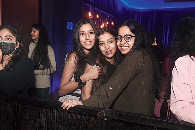 School friends Devika (left), Anya (centre) and Tanisha have been die-hard fans of Jubin for years. The three friends came to celebrate their friendship with an exciting live performance from their favourite artiste. They bonded over their love for Meherbani. “I did not want to leave. My favourite performance of the night was Tujhe kitna chahein aur. With all the crackers and fireworks, the vibes were amazing!” said Anya.