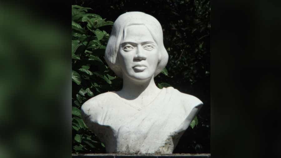 A bust of Pritilata Waddedar in Chittagong