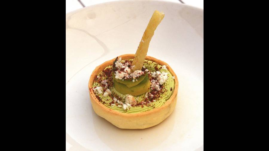 Spiced Avocado & Feta Mousse Tart: The smooth and mild avocado filling with hints of spice and the rich flavours of the cheese are a match made in heaven. Rs 875