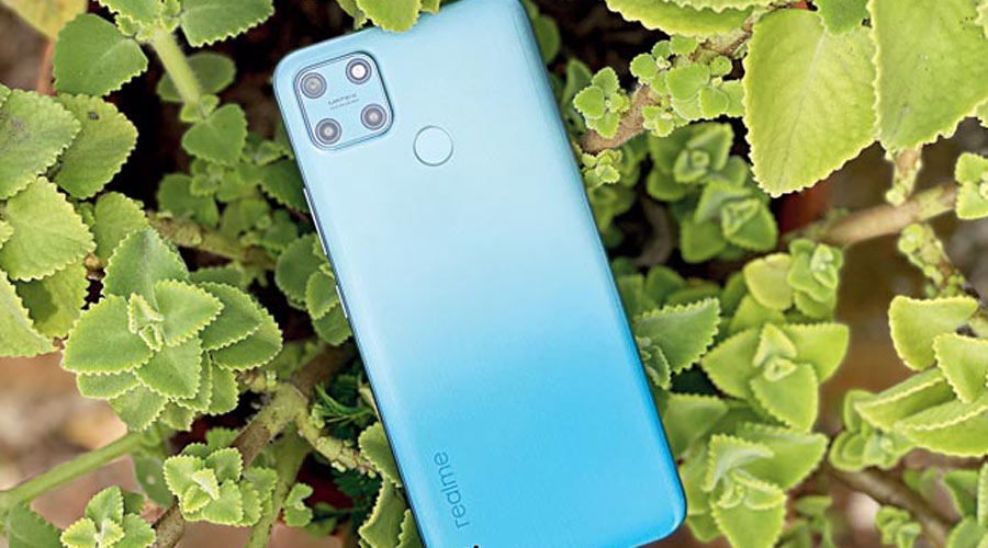 Realme C25Y is for those who want to watch YouTube videos and don’t need too much from the camera