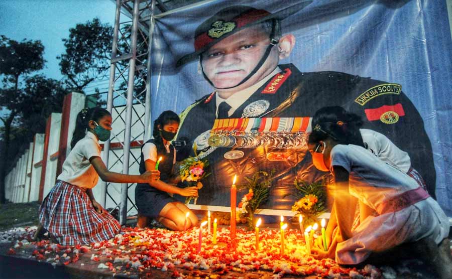 LAST SALUTE: School students pay tribute to the late Chief of Defence Staff General Bipin Rawat in Kolkata on Thursday, December 9. India’s first CDS, his wife Madhulika and 11 other defence personnel were killed in a helicopter crash in Tamil Nadu on Wednesday