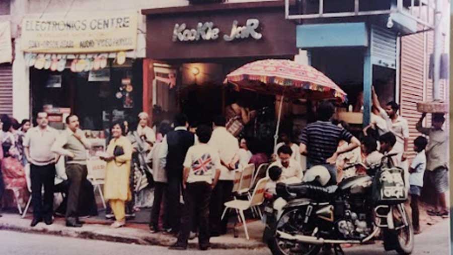 A rare photograph of Kookie Jar, 36 years ago, on its opening day!