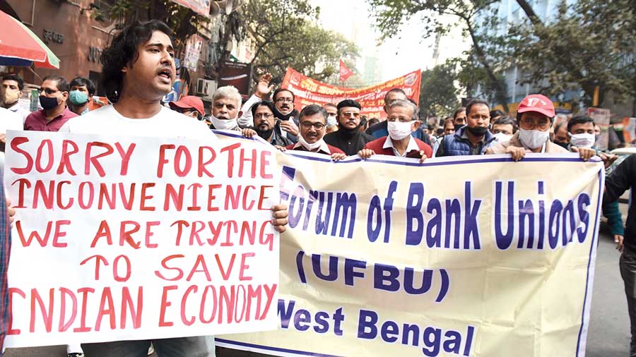 Shut ATMs in Kolkata on Day 1 of bank strike spell trouble for customers