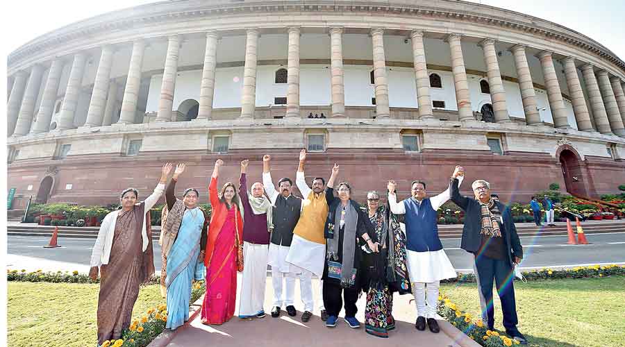 Trinamul Congress (TMC) | 12 suspended Rajya Sabha members, MPs hold  'People's Parliament' - Telegraph India