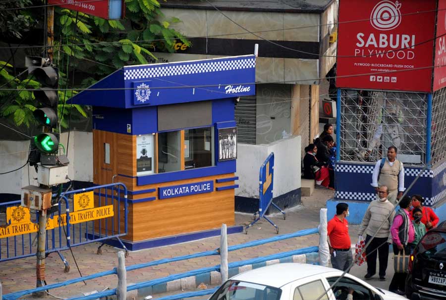 SAFE HOUSE: The new smart kiosk in front of Alipore zoo on Friday, December 17. Kolkata police have introduced the kiosk to increase women safety in the city. A phone line and a CCTV camera inside the kiosk directly connects to the local police station and the Lalbazar control room. Anyone requiring assistance may step inside the kiosk and get in touch with the police