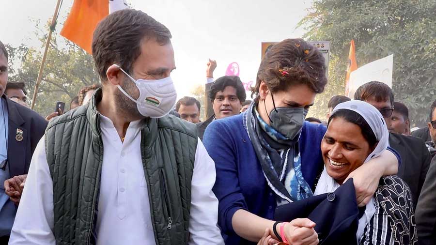 Rahul Gandhi and Priyanka Gandhi Vadra in Amethi on Saturday