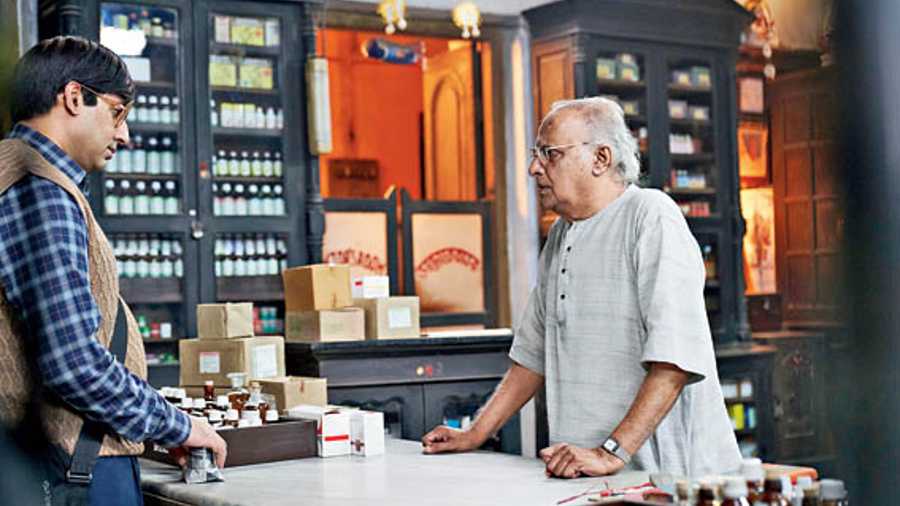 Paran Bandyopadhyay with Abhishek Bachchan in a scene from 'Bob Biswas'