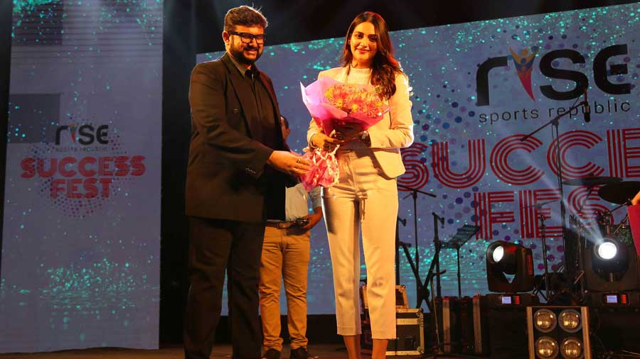 Actress Nusrat Jahan with the Director of Merlin Group at Merlin Rise Satyen Sanghvi, celebrates a pre-christmas carnival.