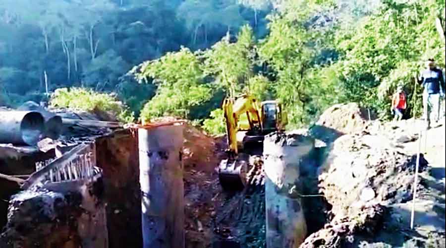 The site at Kalikhola off NH10 under Kurseong subdivision of Darjeeling district where two workers died. 