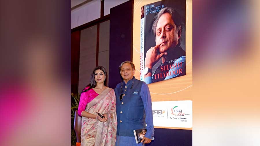 Shinjini Kulkarni and Shashi Tharoor