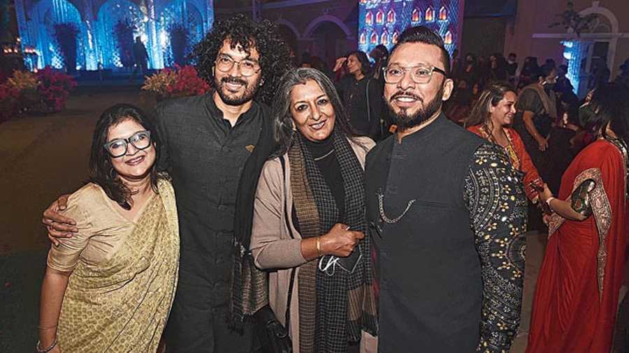 (L-R) Sahana Bajpaie, Narayan Sinha, Nandita Palchoudhuri and Nil. “This was my first time at The India Story. Every time TIS happens, I am in London. Really nice... lots of levels... khabo aar workout korbo. We roamed around a bit, had coffee. There was a lovely display of paintings. There was a jute shop there and the farmer’s market was an absolute delight to visit. Loved it,” said Sahana. Narayan loved the Indianness about it. “When someone champions the Indian identity and portrays Indian craftsmanship the right way, sheta aamar khub pochhonder jaiga. I loved the background music. I enjoyed the warmth of the whole ambience,” he said. Nil felt that the set-up had an “old-world palace charm”. “The fashion show was something we were all looking forward to. Anju Modi being a senior designer, one always looks forward to what she has to bring in for the bridal market, the brides of the season. Hers was the classic bride and most importantly, this show was long awaited. The whole of The India Story was long awaited. This is a sign of hope and empowering for the people of Calcutta to come out in droves and get back to some kind of normalcy,” he said.