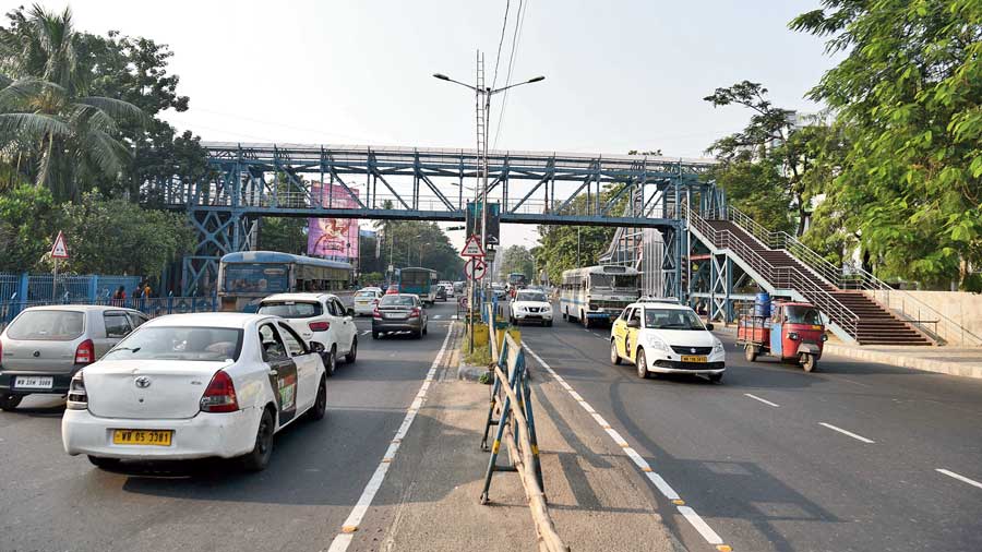Pedestrian woes ease in Chingrighata