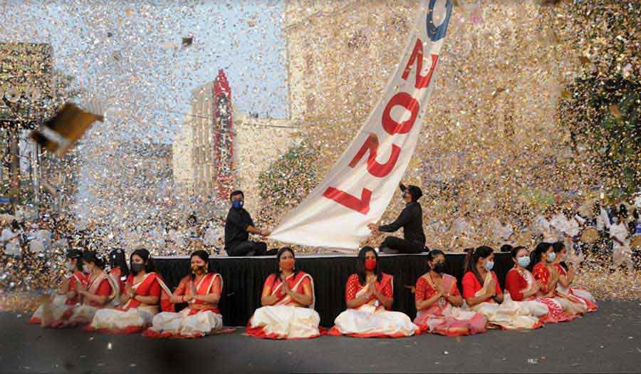 THANKFUL: Kolkatans express their gratitude to Unesco for including Durga Puja on their ‘intangible cultural heritage of humanity’ list with a rally, vivid colours and plenty of confetti on Wednesday, December 22. Unesco had declared their decision to include the grand festival on the list on December 15