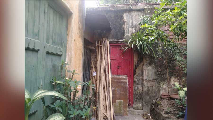 The garden gate that connects 87 Rashbehari to 85 Rashbehari Avenue