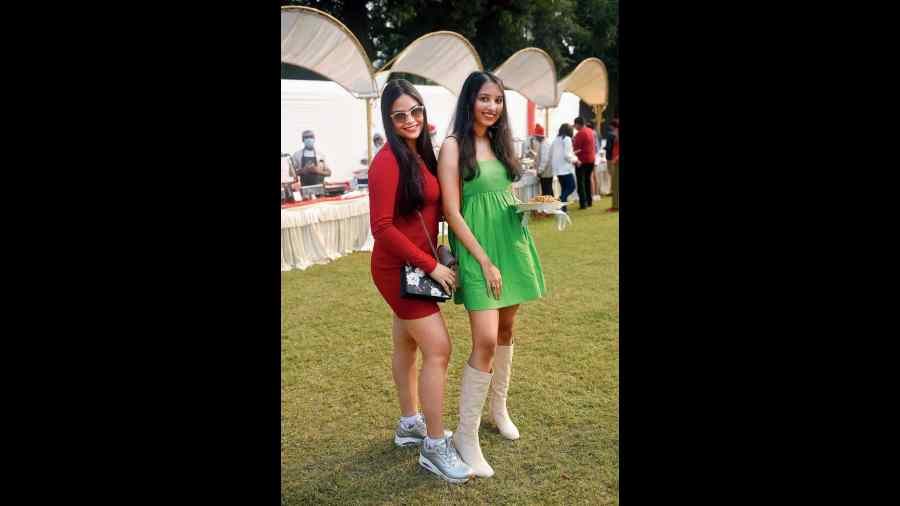 Friends Smeera Sengupta (left) and Shubhangi Roongta, both dressed in Zara outfits cut a trendy frame together.