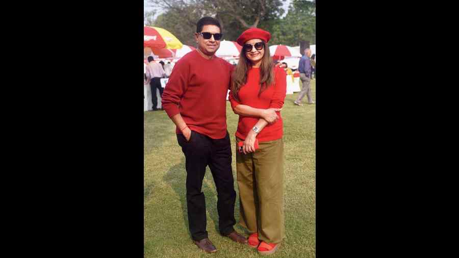 Sanjay Budhia and Minu Budhia had their Christmas style on point in red. “Christmas lunch at RCGC is a much-awaited afternoon. The cool breeze, the lush-greens, the soothing sun and great music have made it to our winter calendar must for years,” said Minu.