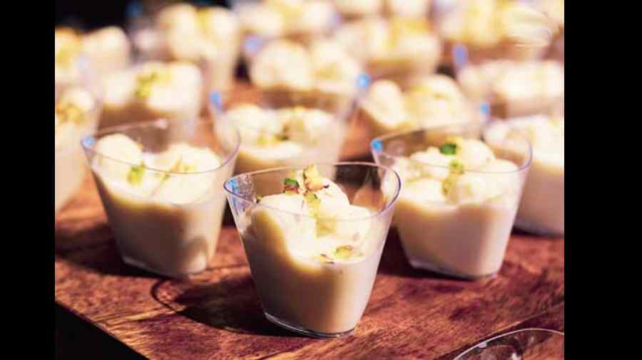 Angoori Rasmalai: These cup-sized delights are the perfect end to any meal. Conveniently plated, the classic and creamy taste of the rasmalai is filled with notes of nostalgia and love.