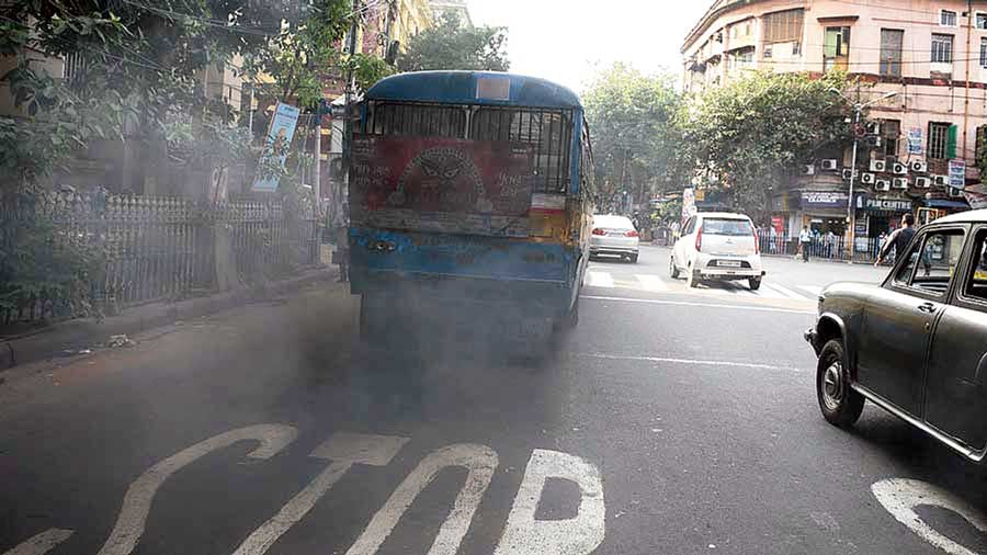 Deadly ‘pollutant from beyond Bengal’ has engulfed Kolkata, rest of state: IIT Delhi study