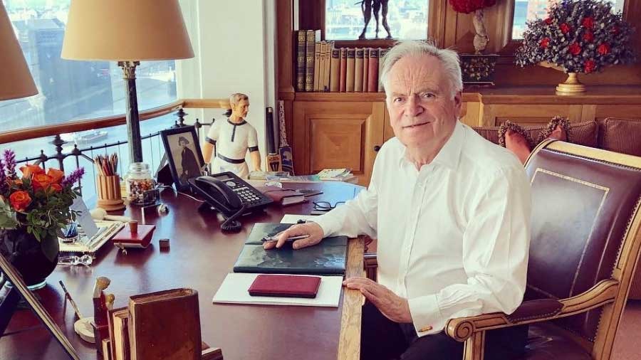 Does Lord Jeffrey Archer have an opportunity for you!