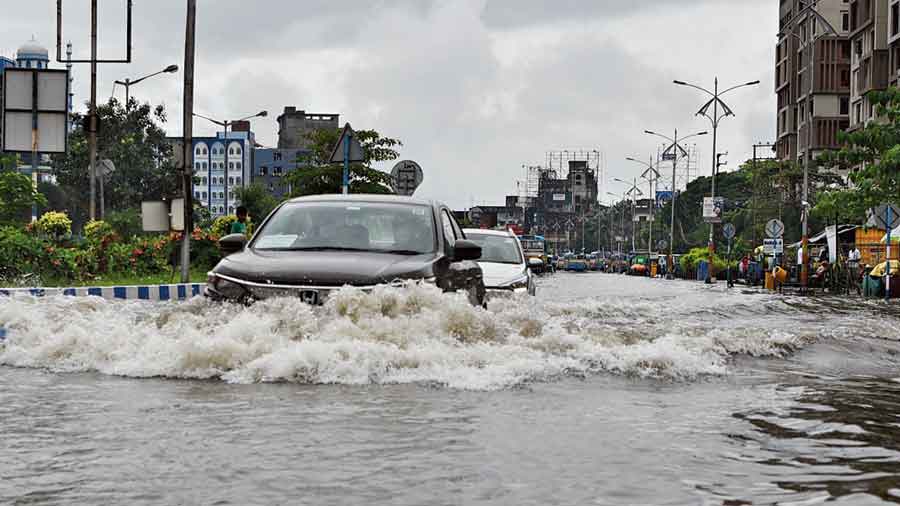 Deep depression to intensify into cyclonic storm; IMD predicts heavy rain  in Tamil Nadu