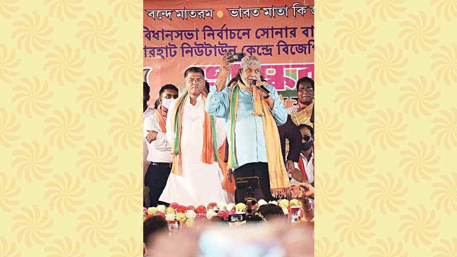 Mithun Chakraborty at: A BJP election rally in Rajarhat On: April 9
