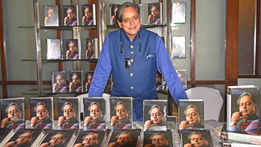 Tharoor at the Kolkata launch of  'Pride, Prejudice And Punditry'