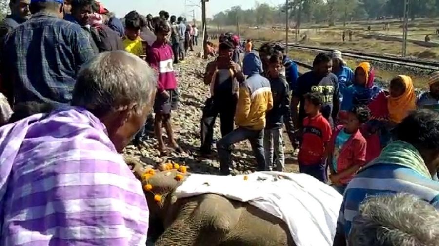 Residents of Bisra gather at the spot of the accident in West Singhbhum on Thursday. 