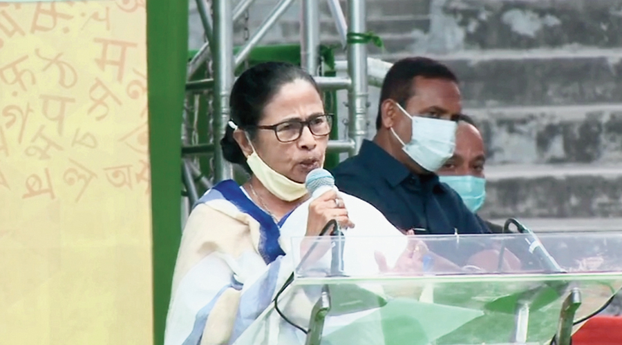 Mamata: BJP finished ‘Golden India’ - mocked the BJP over its Bengal campaign promise