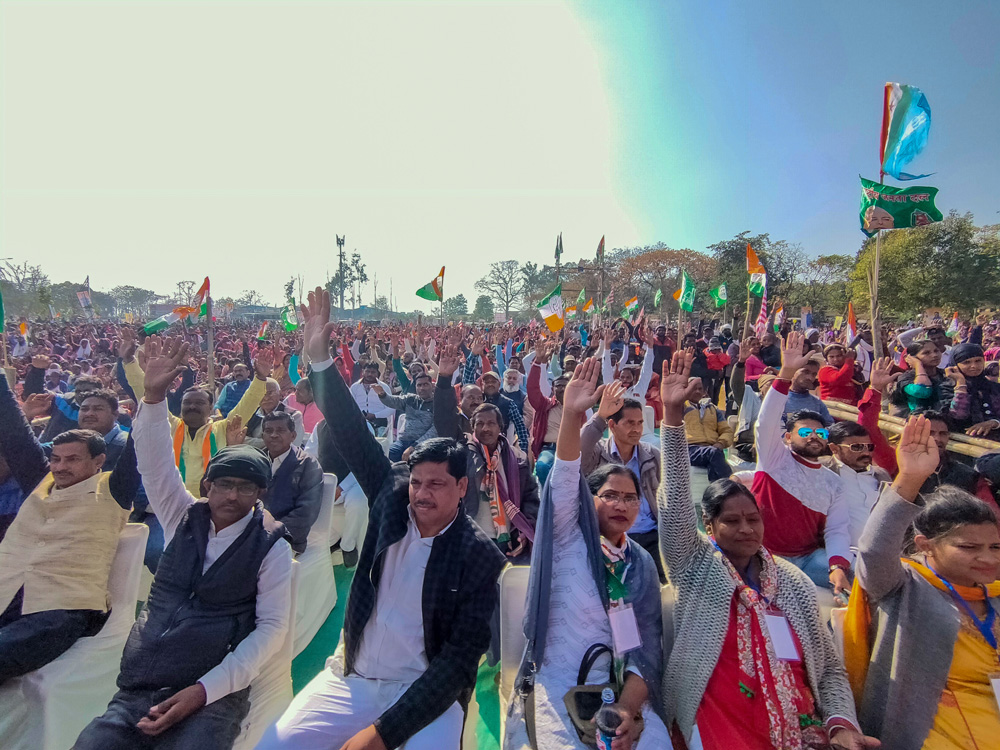 Farmers participating in the Jan Akrosh Maharally at Hightention Ground Namkum in Ranchi on Sunday.