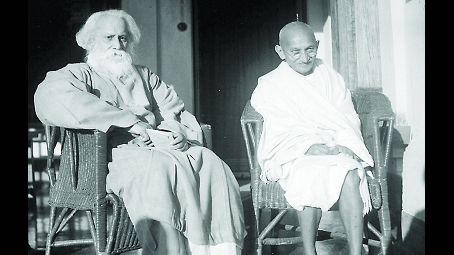 Rabindranath Tagore and Mohandas Karamchand Gandhi at Santiniketan.