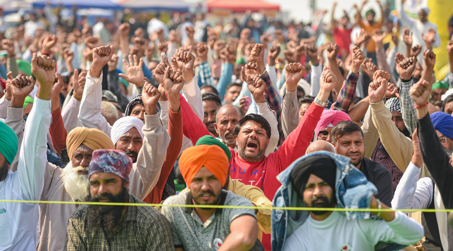 The farmers, protesting against the Centre’s new farm laws, gathered near the spot where the police had put up barricades and raised slogans against Kanda, the president of the Haryana Lokhit Party. 
