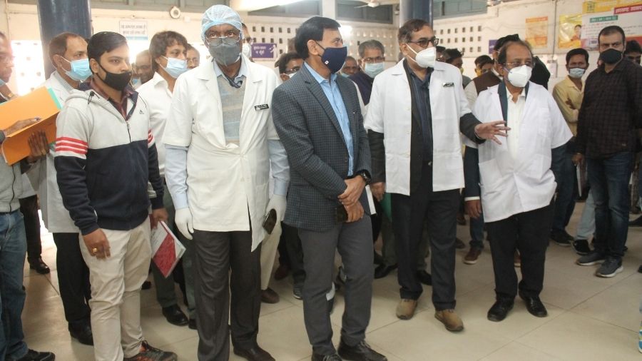 Health secretary Kamal Kishore Soan (in suit) inspects the MGM Medical College and Hospital at Sakchi on Thursday.