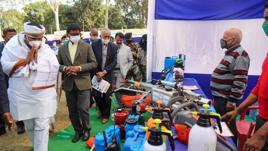 Hemant Soren visits a stall at the Agricultural Technology Exhibition after inaugurating the event, at Namkum in Ranchi on Thursday.