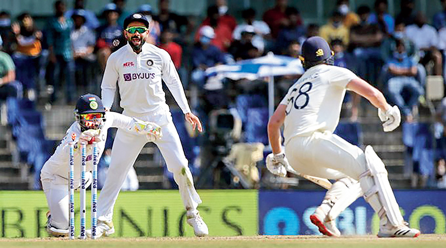 Virat Kohli reacts as Rishabh Pant stumps Moeen Ali on Tuesday.