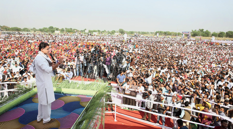 Priyanka Gandhi and Sachin Pilot lead farmer rallies