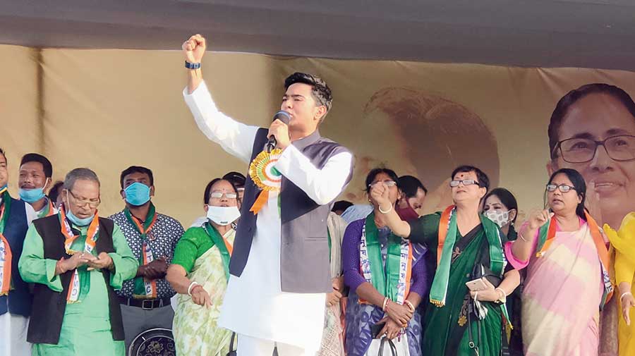    Abhishek Banerjee focuses on Mamata-daughter theme -Bengal wants its own daughter and nobody else