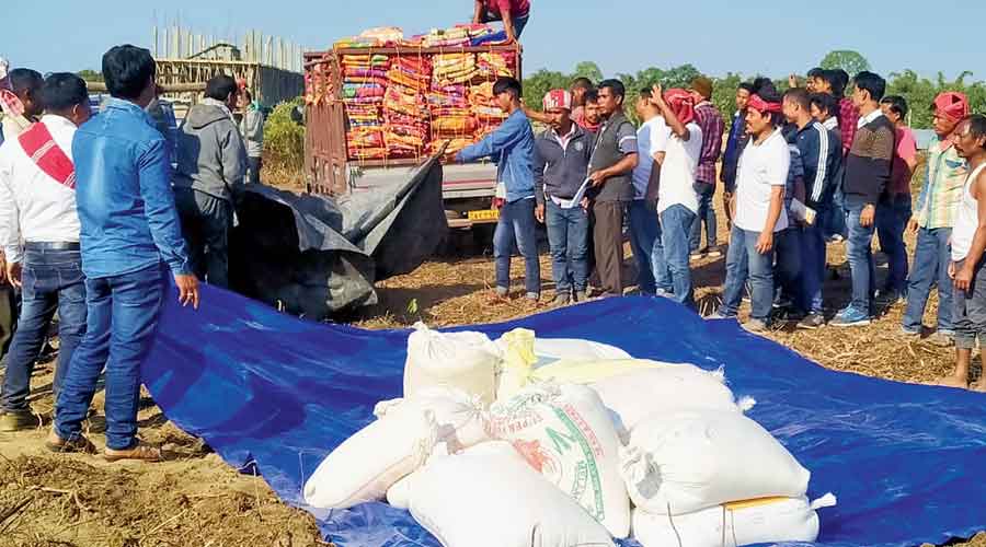 A truck with supplies donated by well-wishers of the protesters 