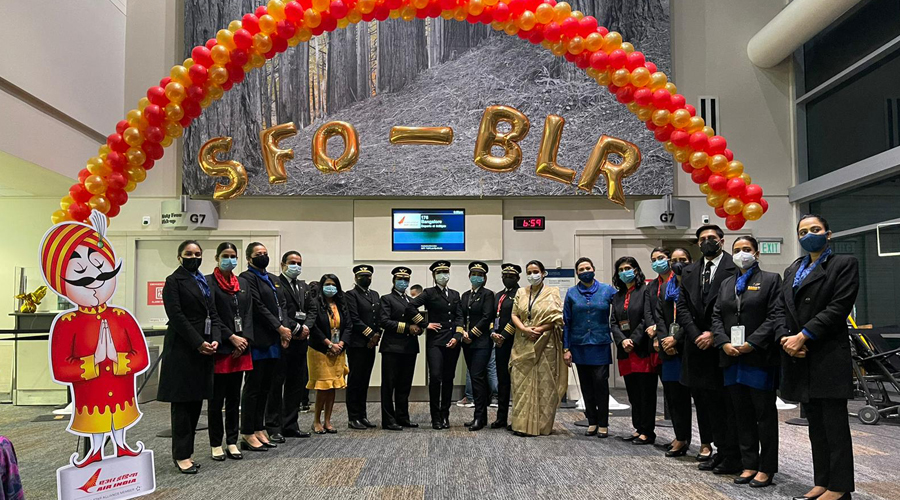 All-women Air India cockpit crew takes off on historic San Francisco-Bengaluru flight - Telegraph India