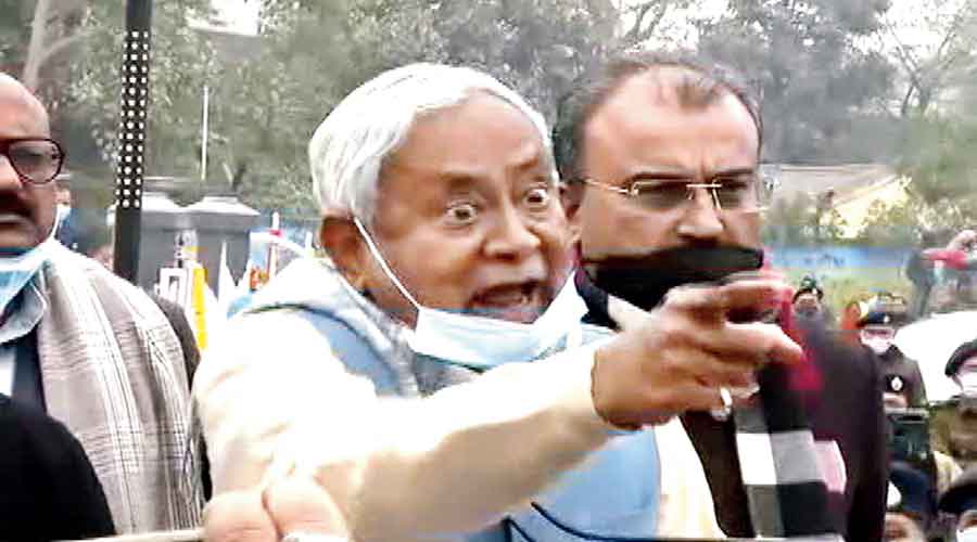 Nitish loses cool over question on crime