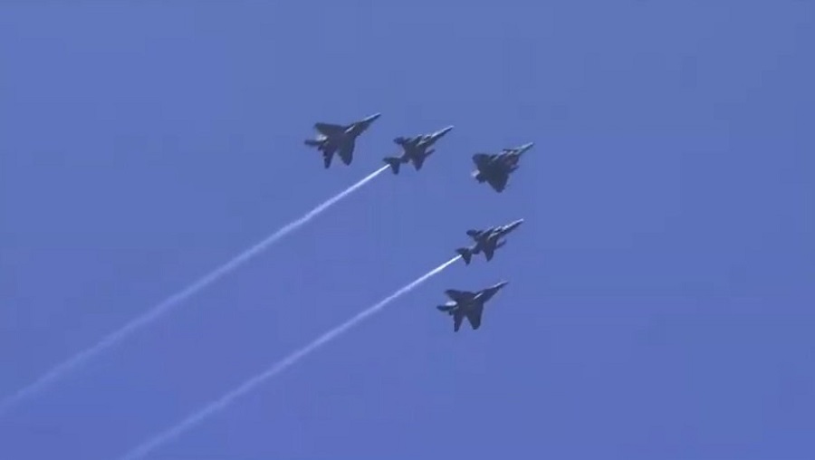 The 25,000 strong audience was able to see Rafale fighter jet again when it culminated the flypast by conducting the Brahmastra formation wherein it traversed at a low altitude for some distance.