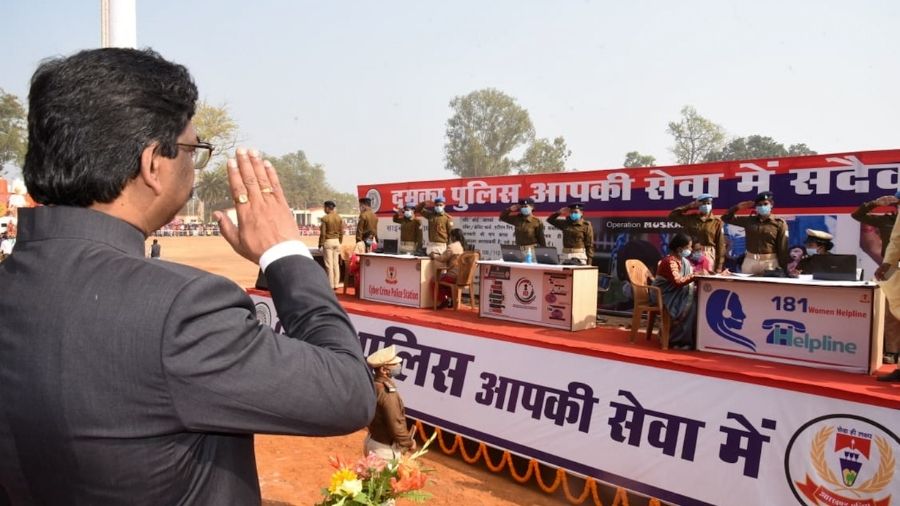 Hemant waves at the tableau of the Dumka Police at Police Line Ground in Dumka, on Tuesday.
