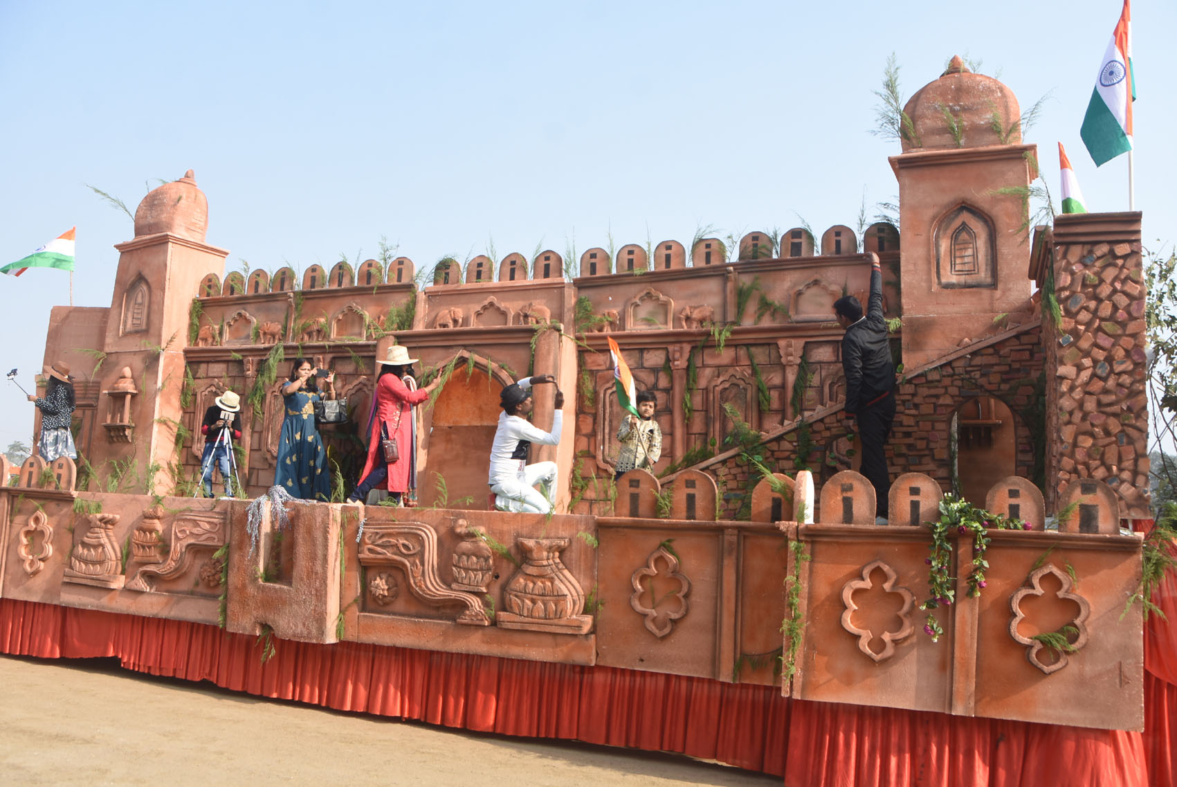 The District Public Relation Office (DPRO), Dhanbad displays the Palamu Fort in its R-Day tableau to promote Jharkhand Tourism, at Golf ground in Dhanbad on Tuesday.