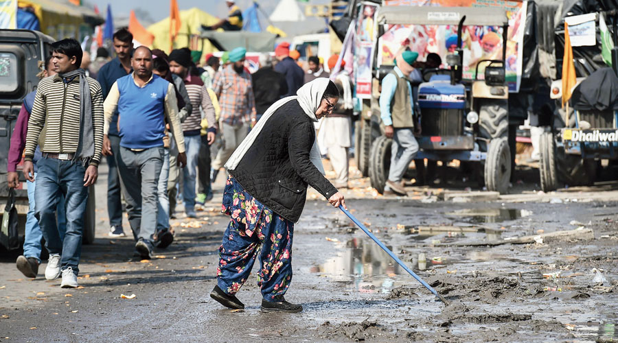 Farmers and their supporters at the  Singhu border. 