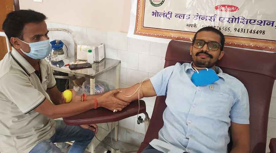 Navin Singh who travelled down 28km from Chandwa to Latehar for blood donation on Saturday in Latehar