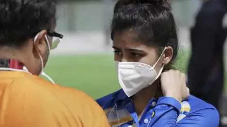 Tokyo Olympics: Pistol betrays, robs Manu Bhaker of best shot: finished a creditable 12th, despite losing nearly 20 minutes during qualifications Tokyo Olympics: Pistol betrays, robs Manu Bhaker of best shot: finished a creditable 12th, despite losing nearly 20 minutes during qualifications