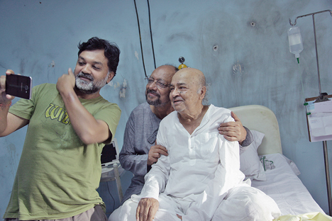 Srijit with Anjan Dutt and Manoj Mitra